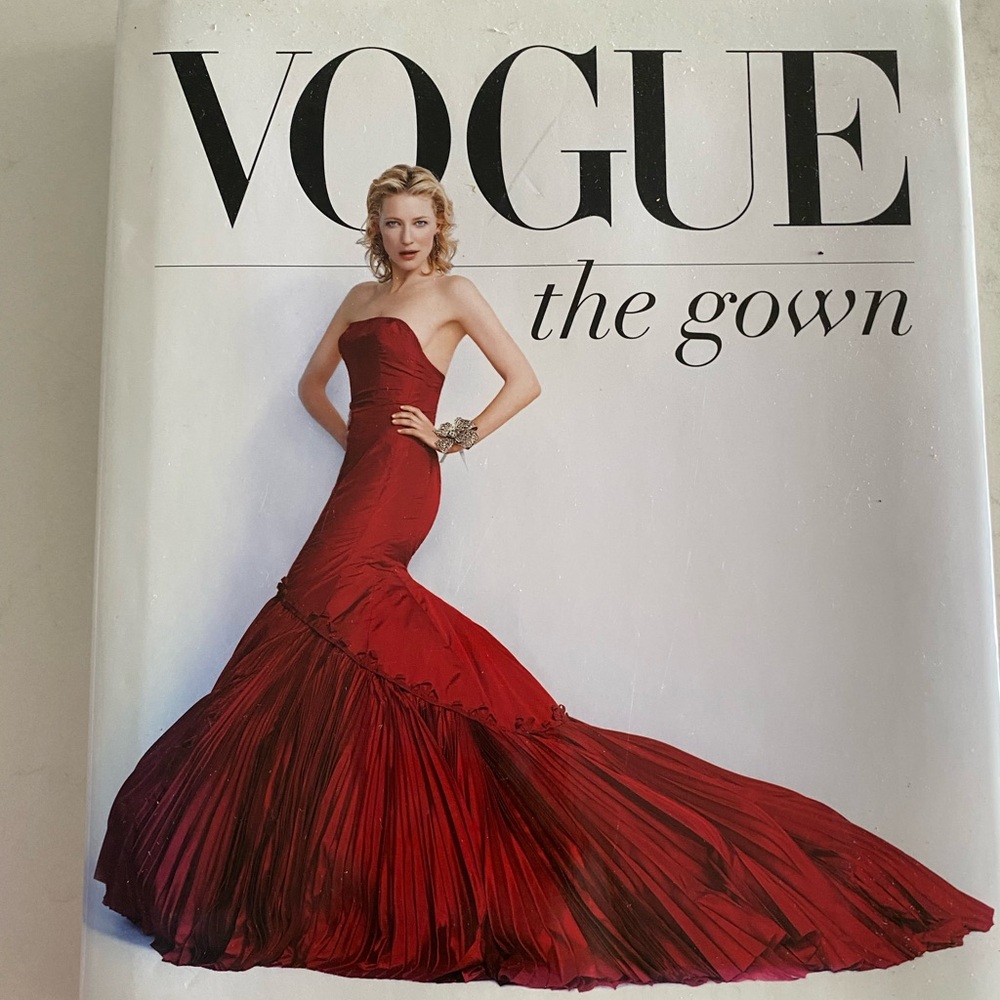 Hard cover Vogue The Gown